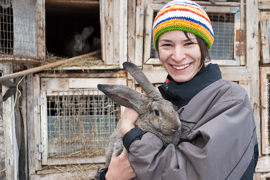 Ольга Тачановская с кроликом